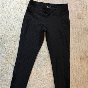 LUCY TEXTURED EXERCISE LEGGINGS